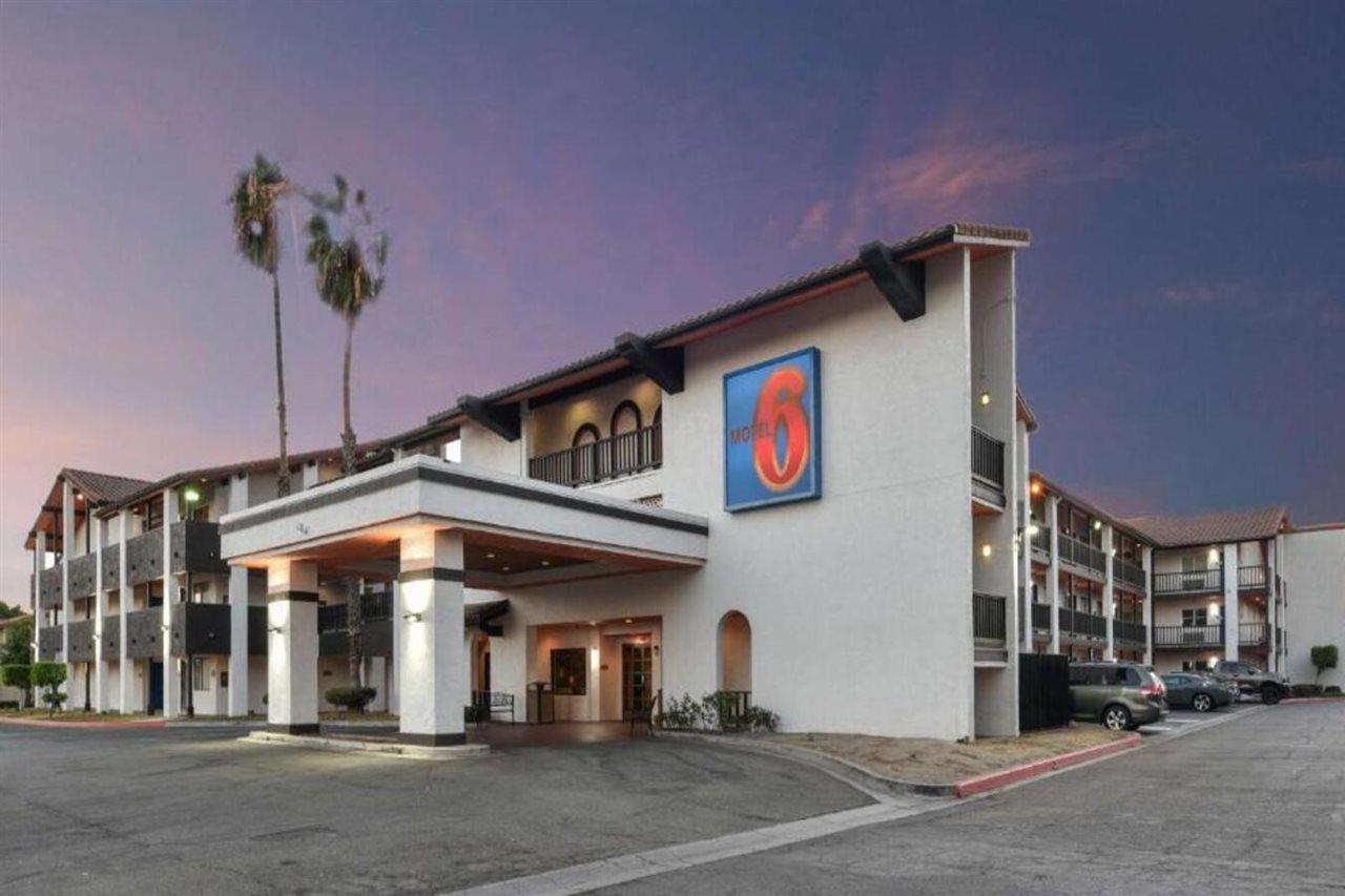 Motel 6 Ontario Ca Convention Center Airport Dış mekan fotoğraf